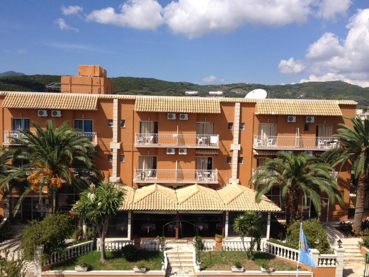 Pantheon Hall Hotel Mesongí Buitenkant foto