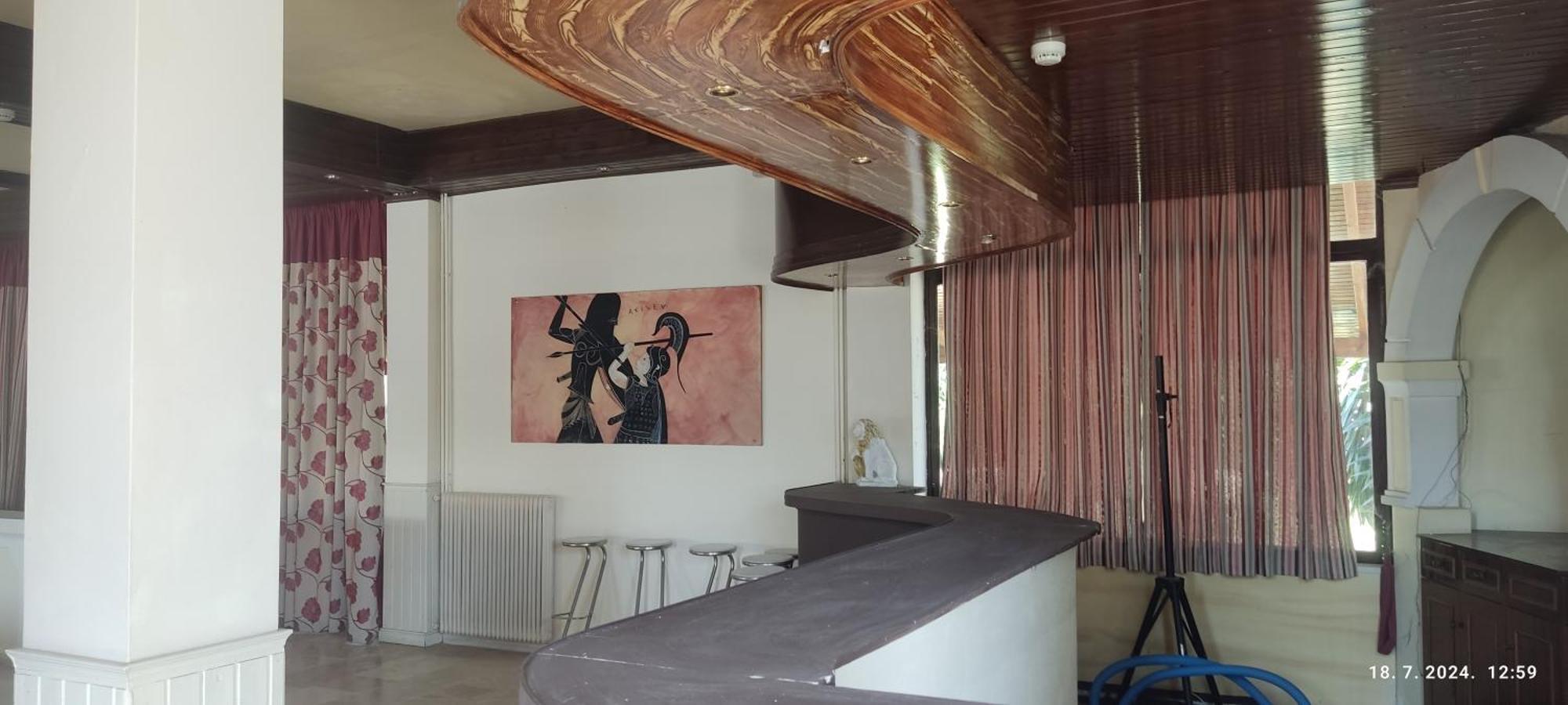 Pantheon Hall Hotel Mesongí Buitenkant foto